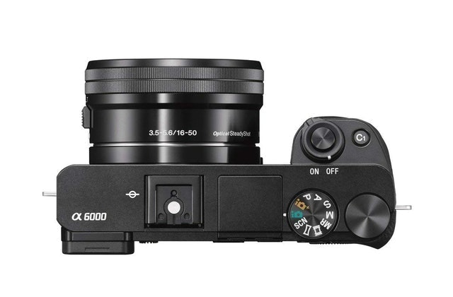SONY Câmera Sony Alpha a6000 Mirrorless Lente 16-50mm f/3.5-5.6 OSS Translation missing: pt-BR.activerecord.decorators.item_part_image/alt