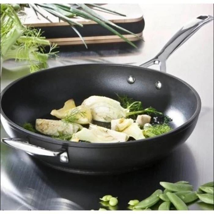 LE CREUSET Wok non Stick com Cabo 30cm 102198 Translation missing: pt-BR.activerecord.decorators.item_part_image/alt