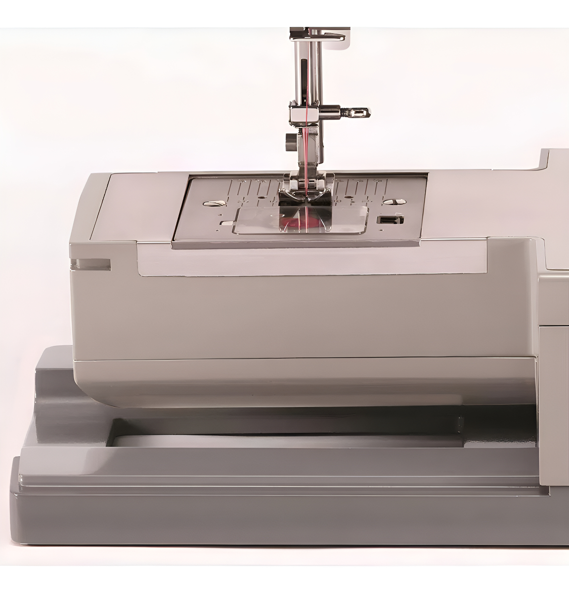 Máquina de Costura Facilita Pro  4