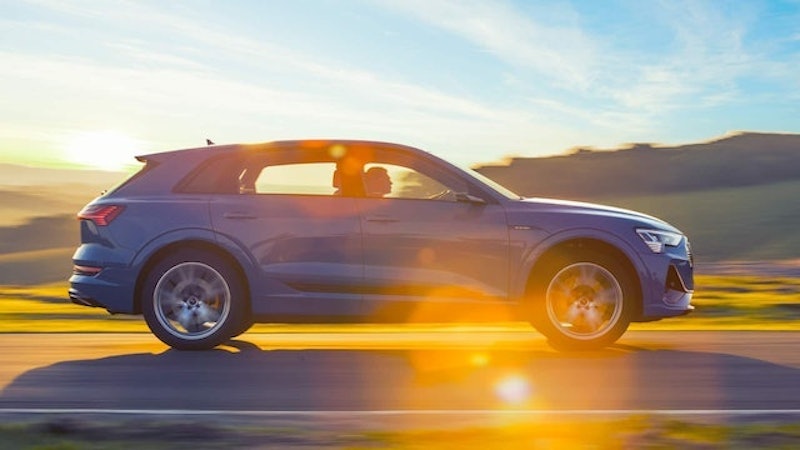 Carro Elétrico Audi e-Tron 2