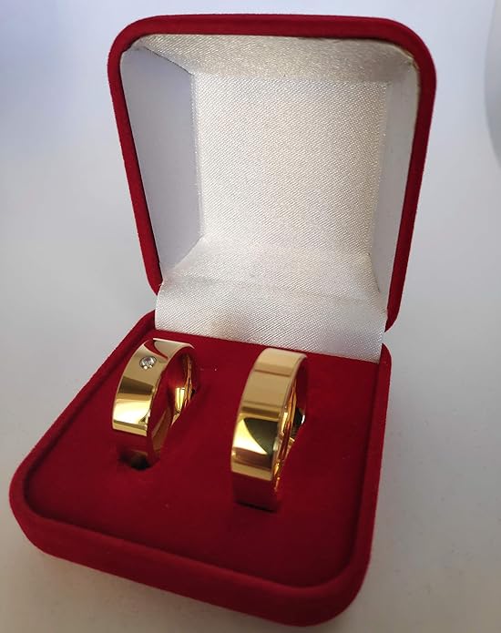 Par Alianças Banhada Ouro18 K Reta 6 mm com Zircônia 3