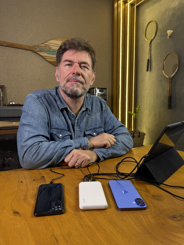 Carregador Portátil Azul – 12000 mAh 6