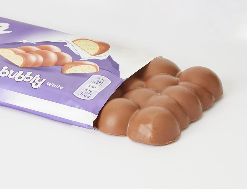 Milka Chocolate Bubbly White 100G 3