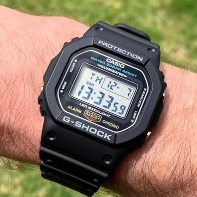 Relógio G-Shock G-5600UE-1DR *Tough Solar 5