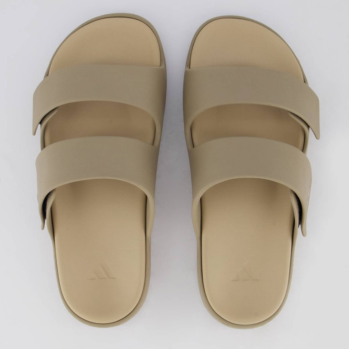 Chinelo Znscape 1