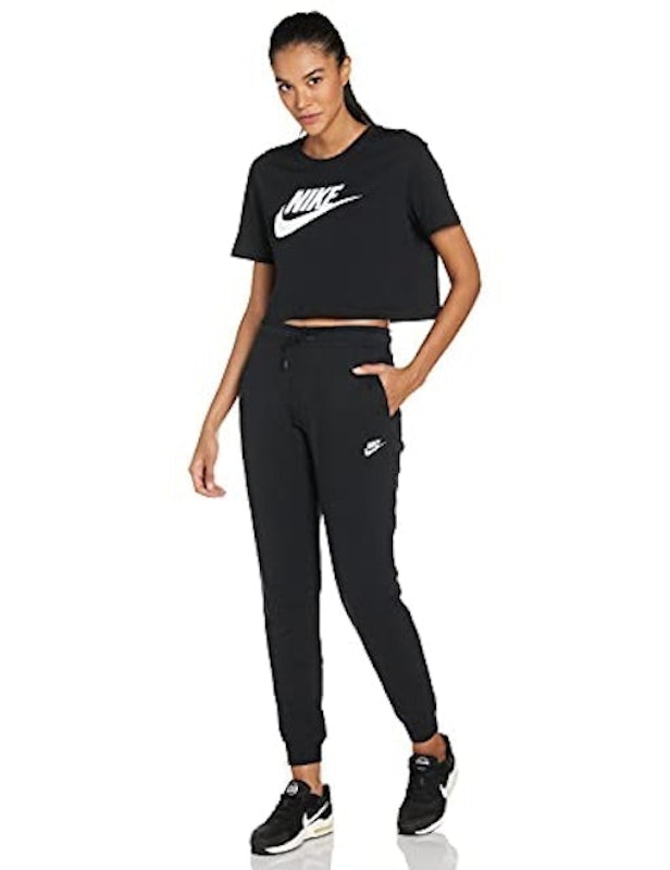 Camiseta Feminina Nike Sportswear Essential 4
