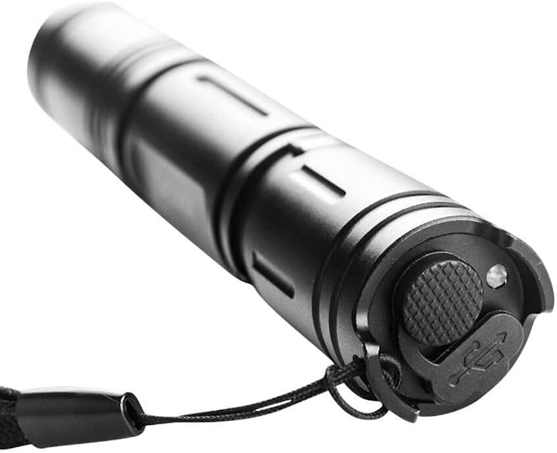 Lanterna Tática Sigma 1000 Lumens Invictus 4