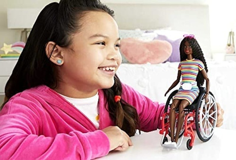Barbie Fashionista Negra Com Cadeira de Rodas 3