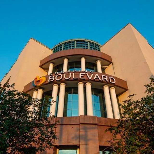 Shopping Boulevard 1