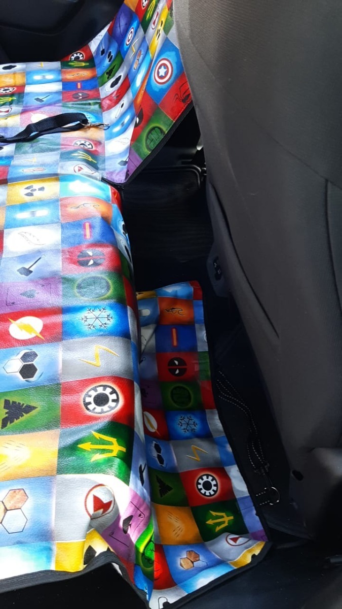Capa Pet Impermeável 2 em 1 para Bancos e Porta Malas com Cinto Pet de Segurança 4