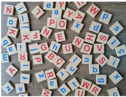 Jogo Brincando com Letras e Números 72 Peças 4