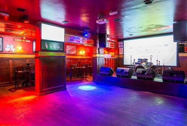 Republic Pub 3