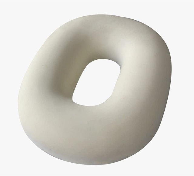 Almofada Oval com Orifício 1