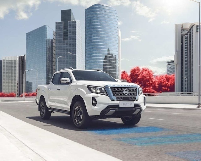 Nissan Frontier 1