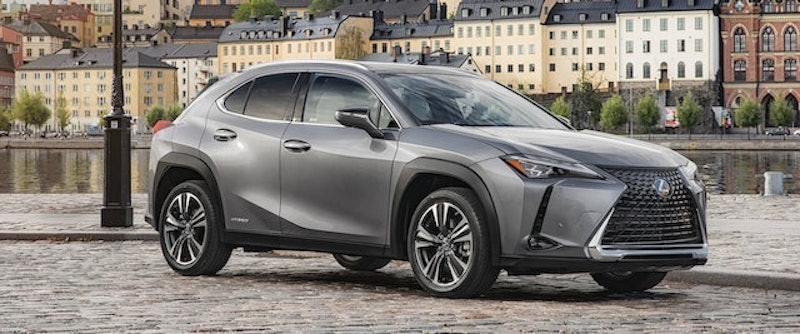 Lexus UX 250h Dynamic 2