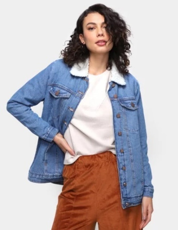 Jaqueta Feminina Trucker em Jeans Gola com Pelo 1