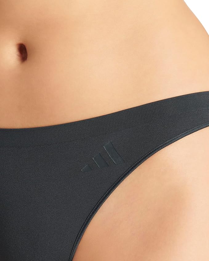 Calcinha Active Seamless Ultimate Stretch Thong 3