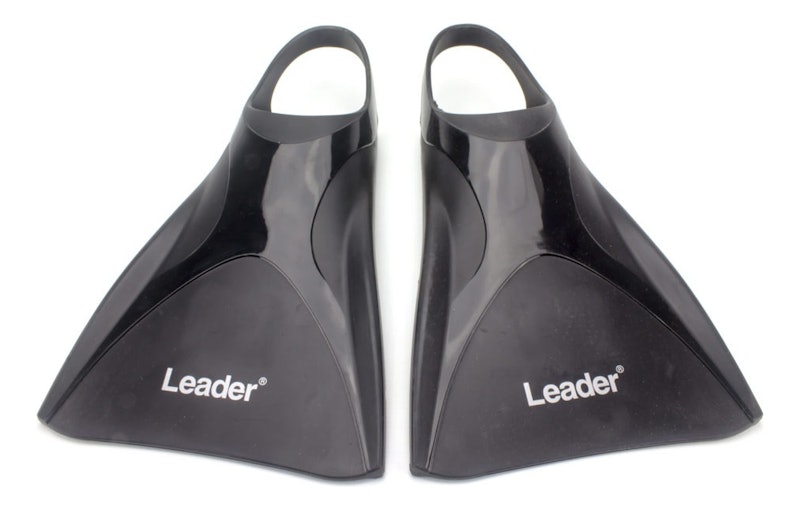 Nadadeira Leader 2