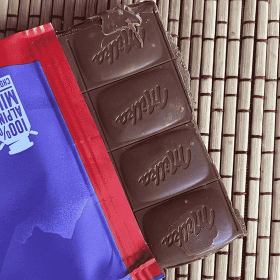 Chocolate Milka ao Leite Daim 100G 3