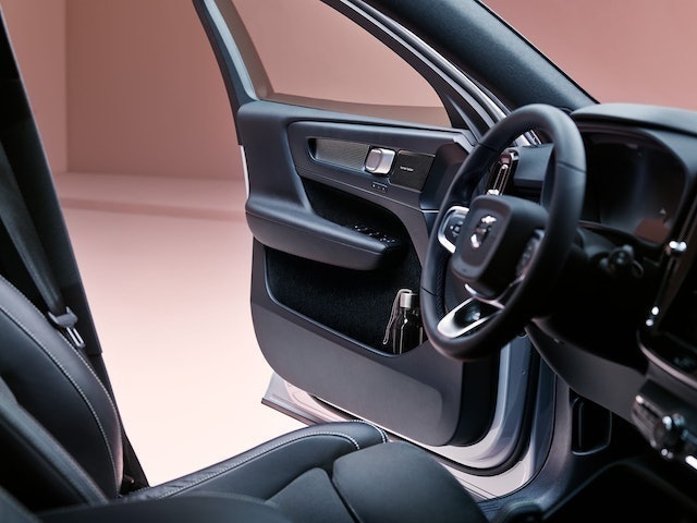 Carro Elétrico Volvo XC40 2