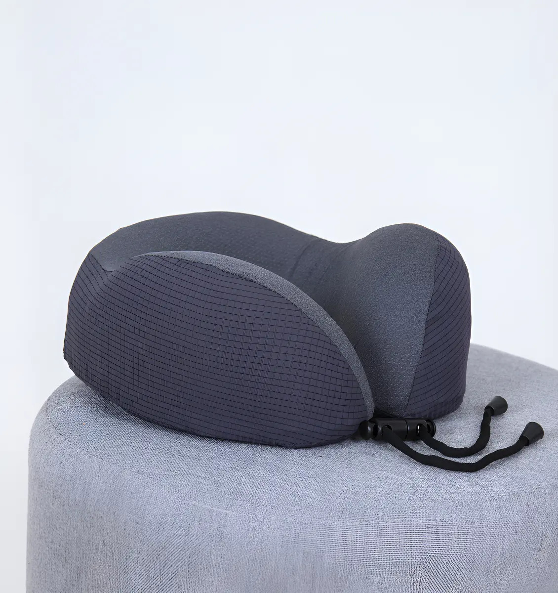 Travel Pillow U IWS Off Night 2
