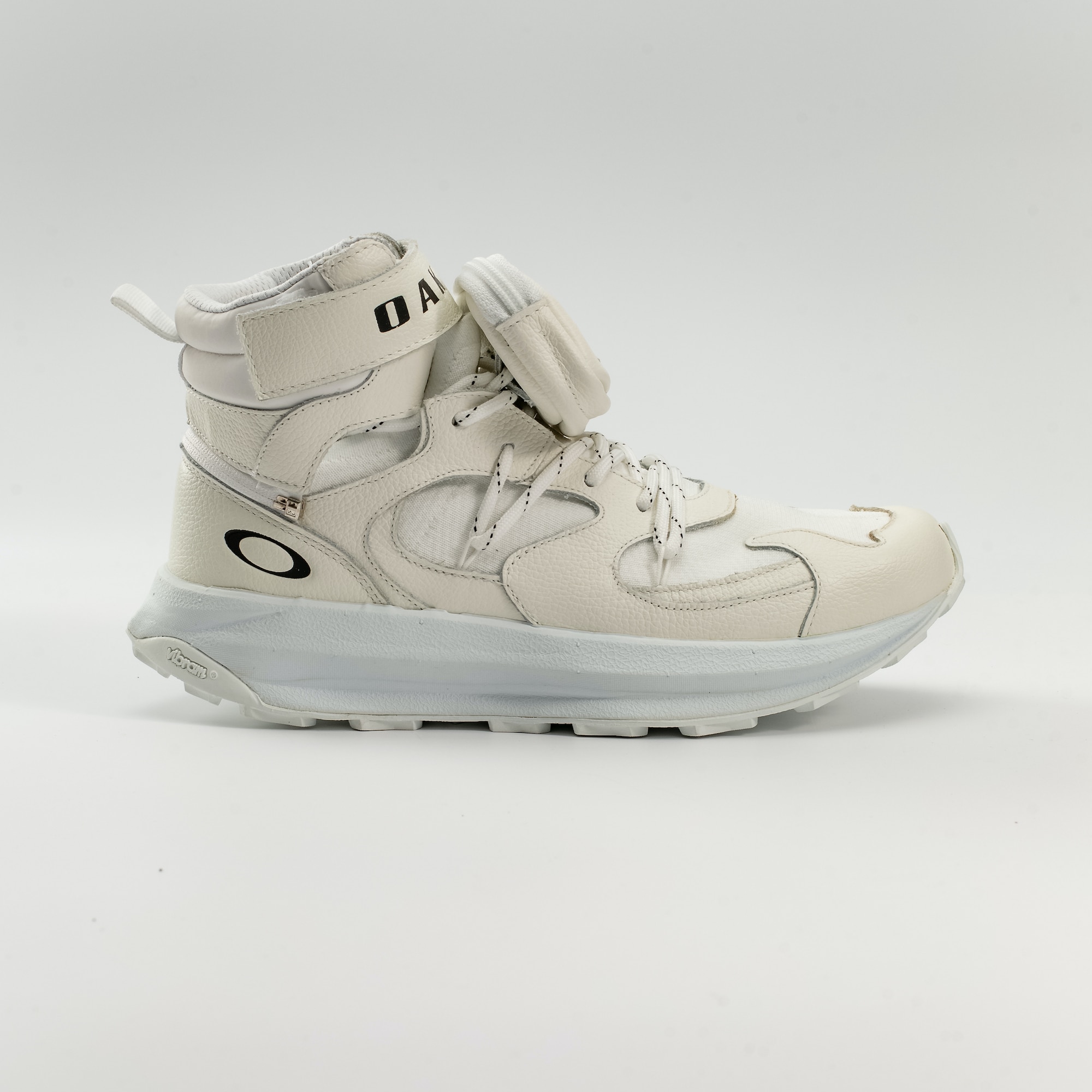 Oakley 3