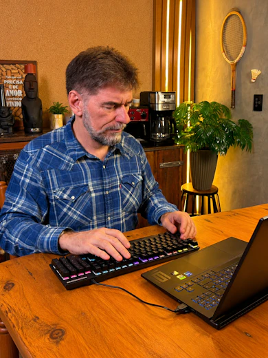 Teclado Gamer Simples e Barato
