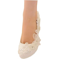 Sapato de Salto com Contas