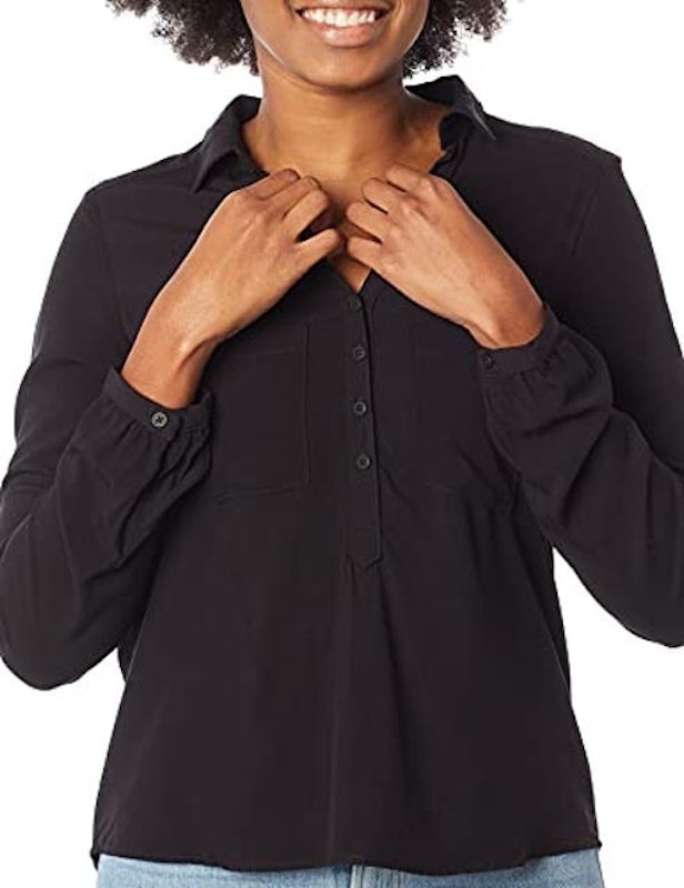 Camisa Básica Feminina com Bolsos Frontais 3