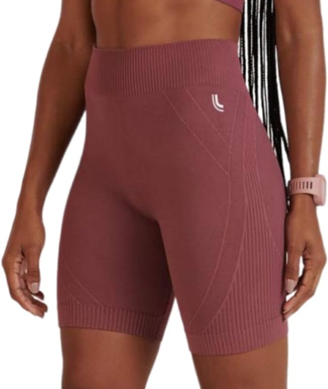 Bermuda Max Lupo 1
