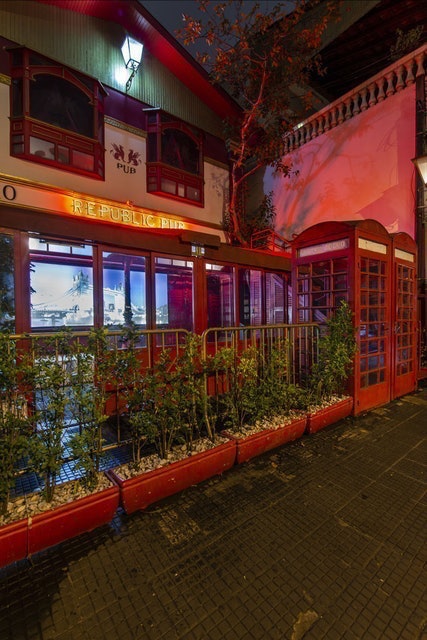 Republic Pub 5