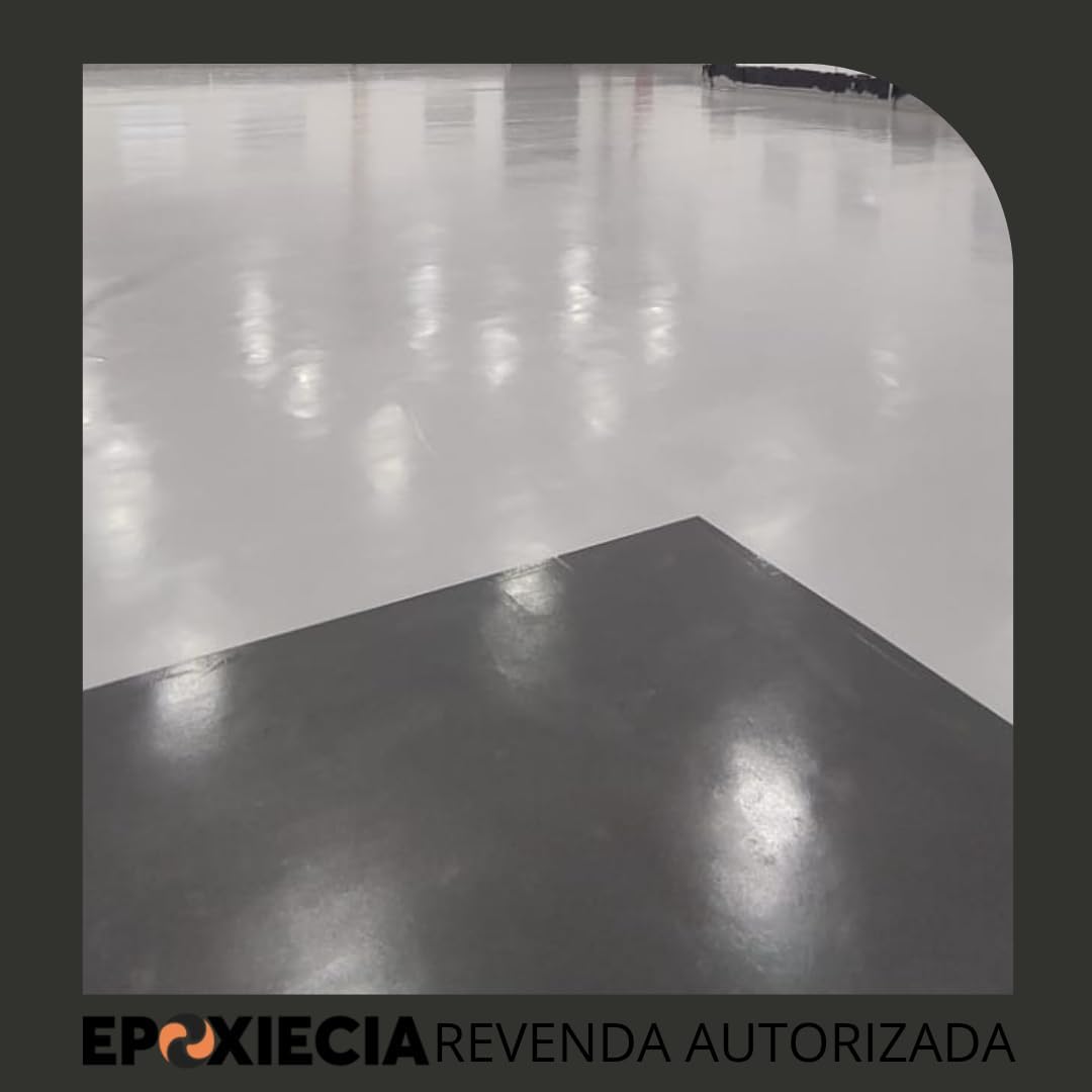 Kit Tinta Epóxi Brilhante Eucatex Pro-Tech (2,7 L + 0,9 L) 5