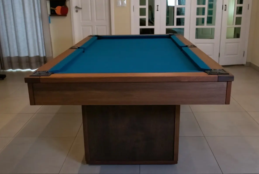 Mesa de Sinuca e Jantar com 2 Bancos 4