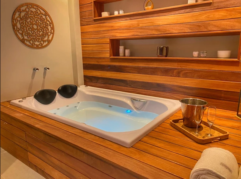 Aura Spa 1