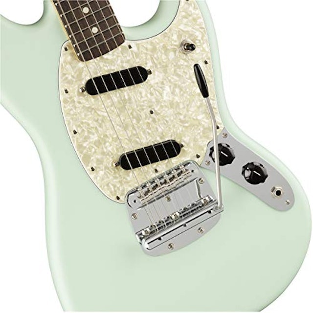 Fender American Performer Mustang 4