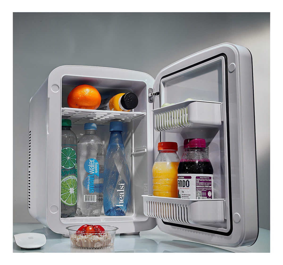 Mini Refrigerador 15 litros AC/DC Preta 3