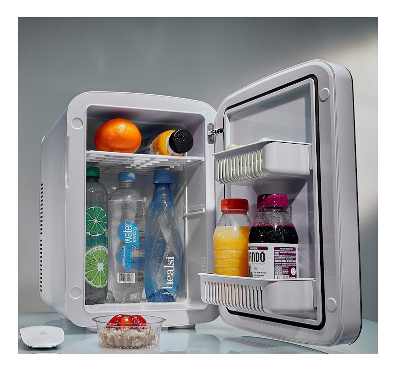 Mini Refrigerador 15 litros AC/DC Preta 3