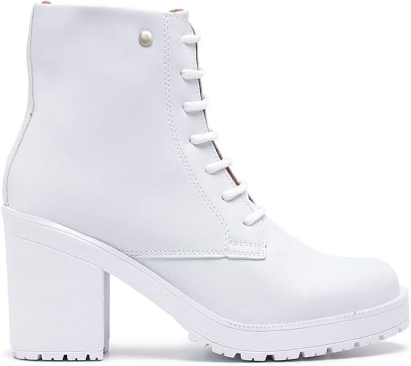 Bota Cano Curto Feminina Solado Tratorado 5