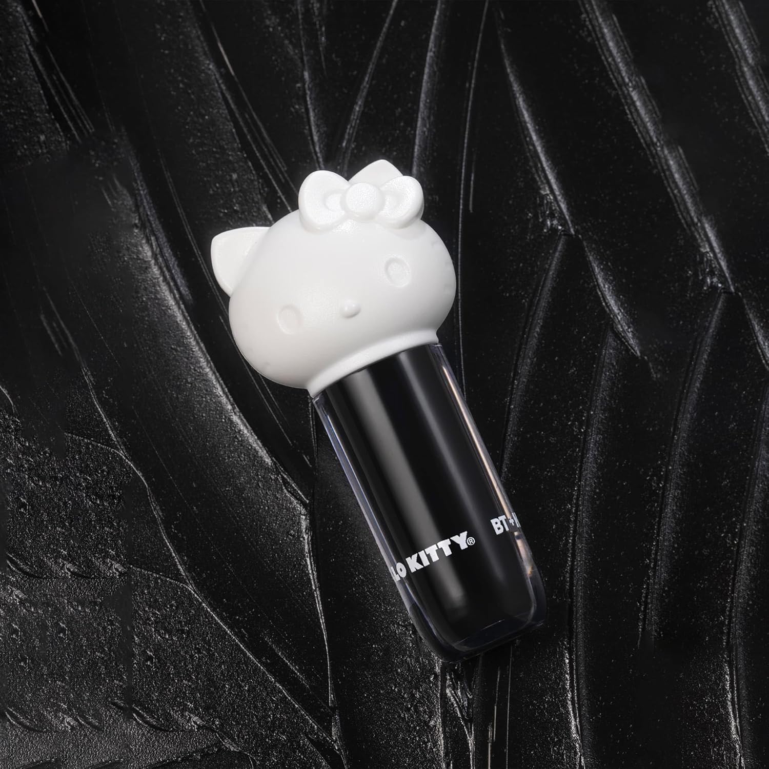 BT Hello Kitty Liquid Eyeshadow Black 3