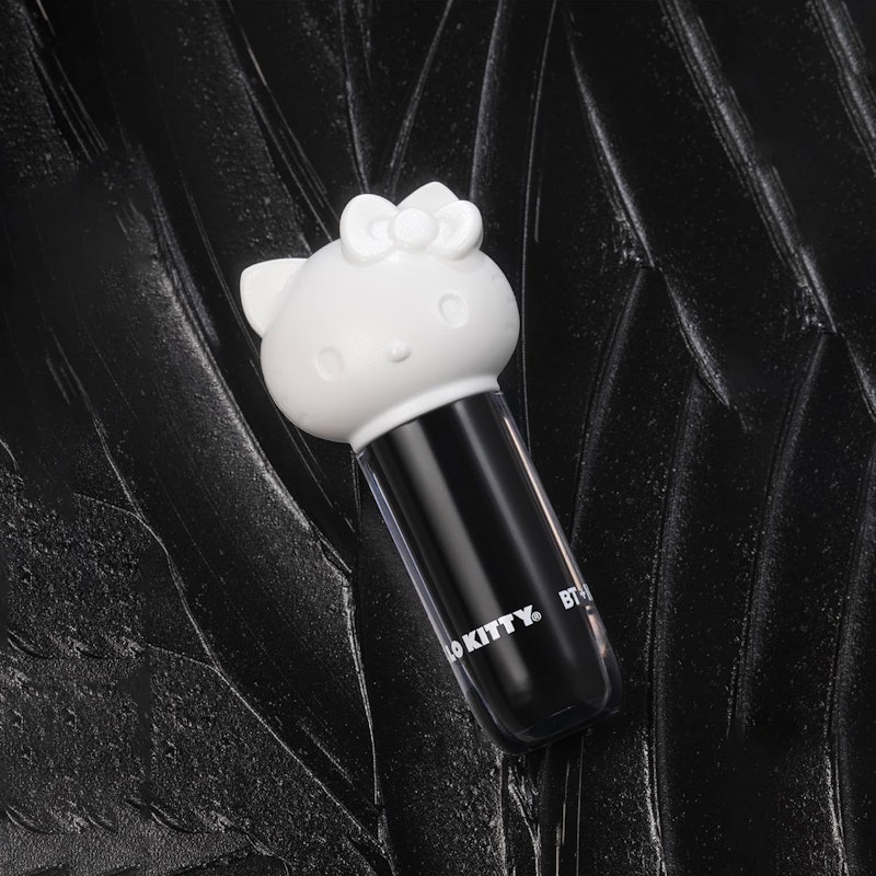 BT Hello Kitty Liquid Eyeshadow Black 3