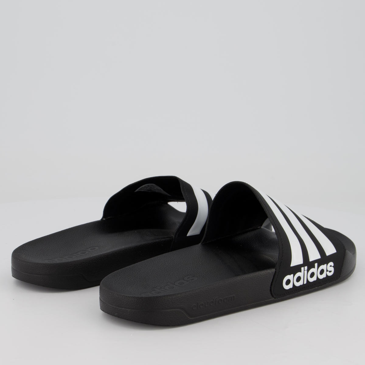 Chinelo Adilette Shower 4