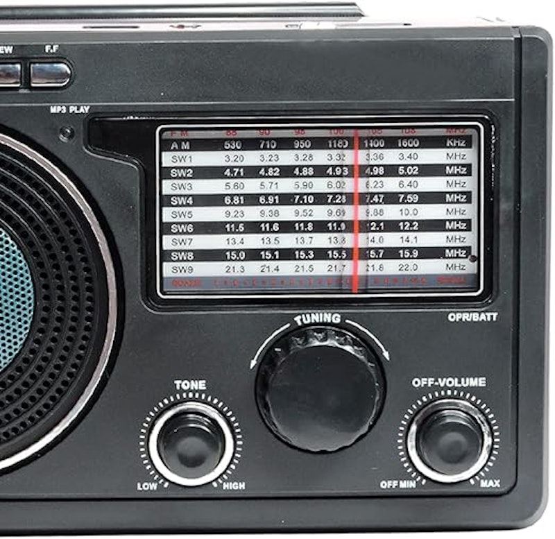 Rádio Retrô CNN-686 Recarregável 3