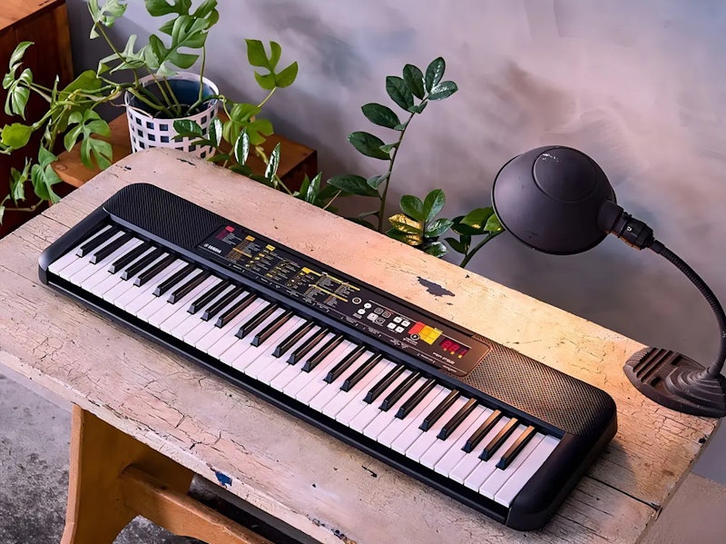 Teclado Yamaha PSR-F52 5
