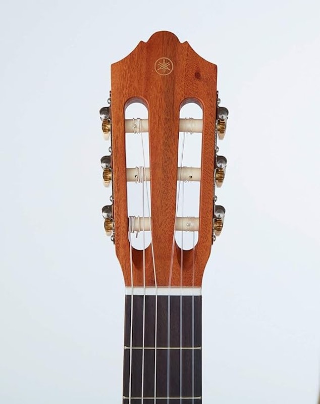 Violão Acústico Clássico Nylon YAMAHA 4