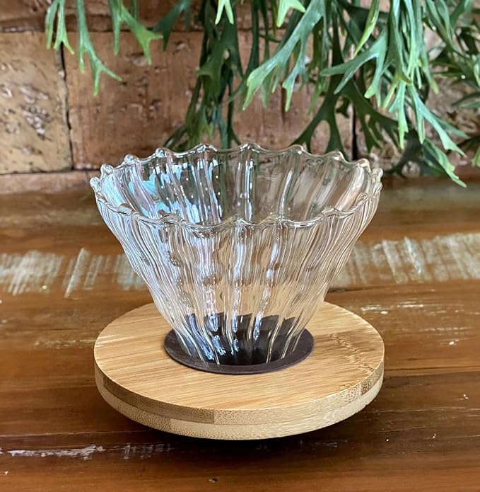 Coador de Café com Base de Bambu V60 2