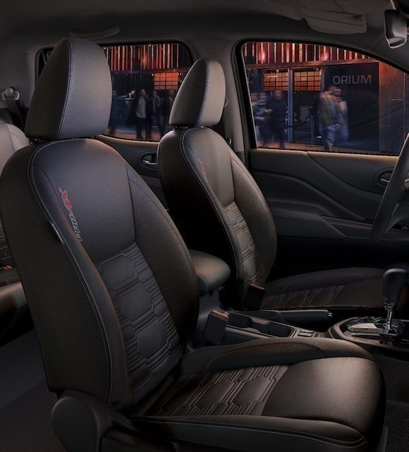 Nissan Frontier 4