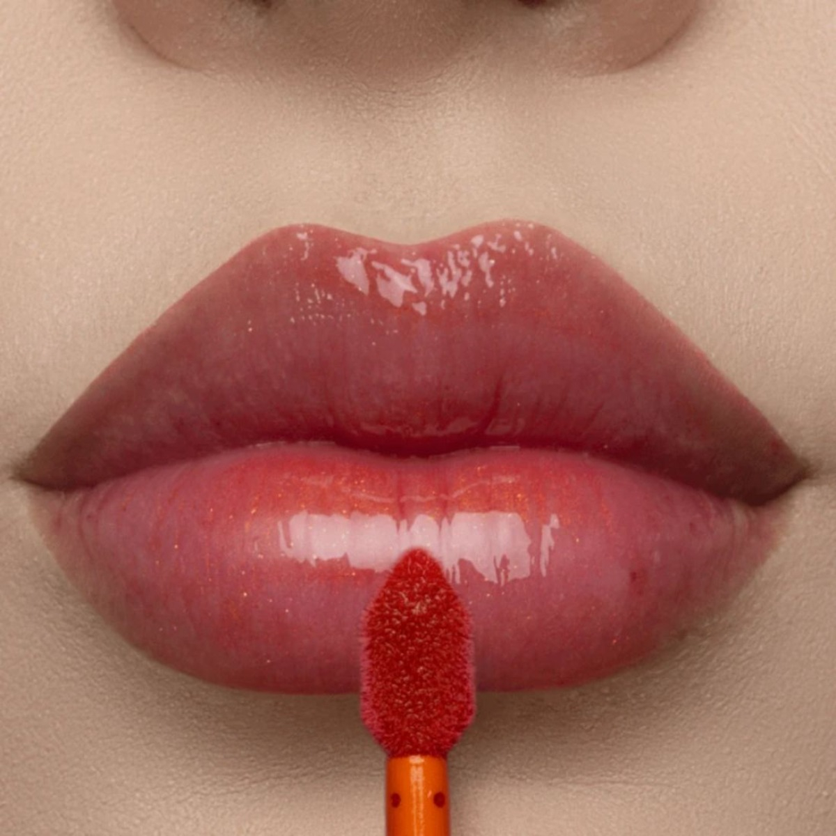 Gloss Plump Fire Kiss 3