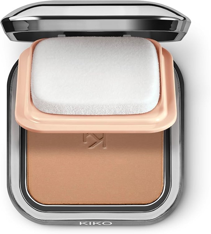 Weightless Perfection Wet and Dry Powder Foundation 3