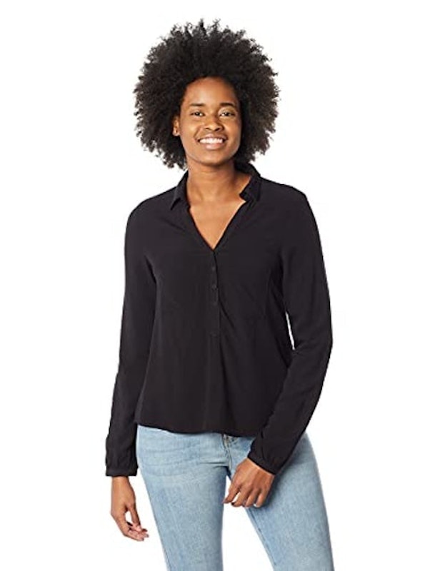 Camisa Básica Feminina com Bolsos Frontais 1