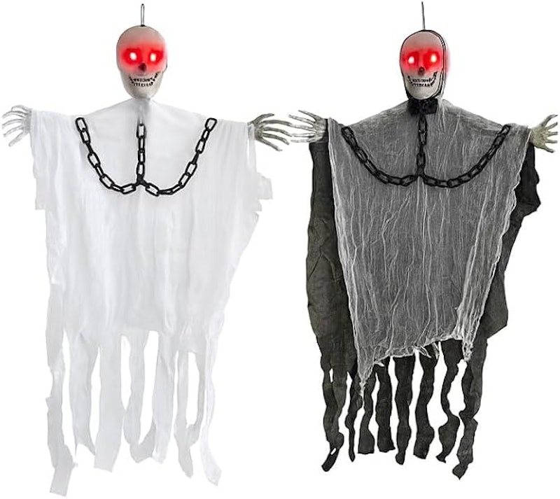 Kit 2 Caveiras Suspensas Fantasmas Preto e Branco com Luz LED Vermelha 1